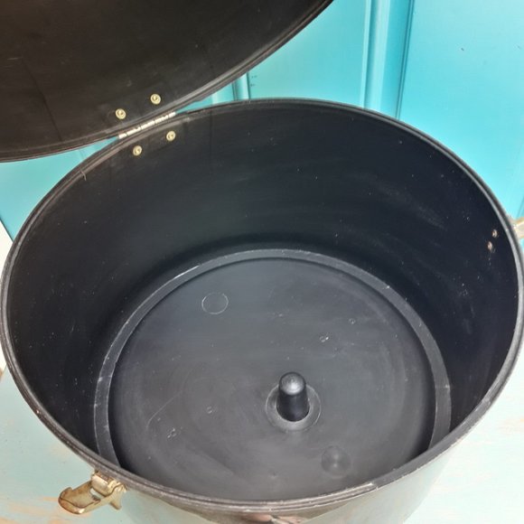 Vintage Wig Box or Hat Box Tall Narrow Suit Case Mod 60s Art Deco Contempo Hard - Picture 13 of 16